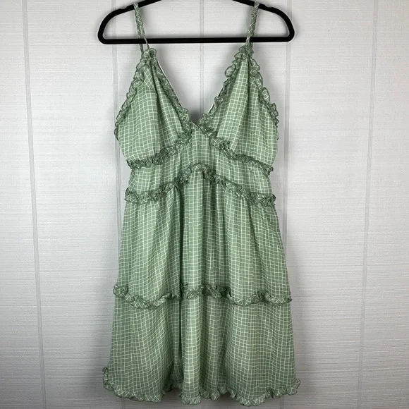 zaful green dress No Surprises Scarfed Floral Maxi Dress Green